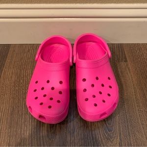 Pink crocs